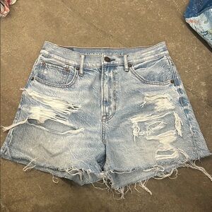 American Eagle highest rise 90s boyfriend short